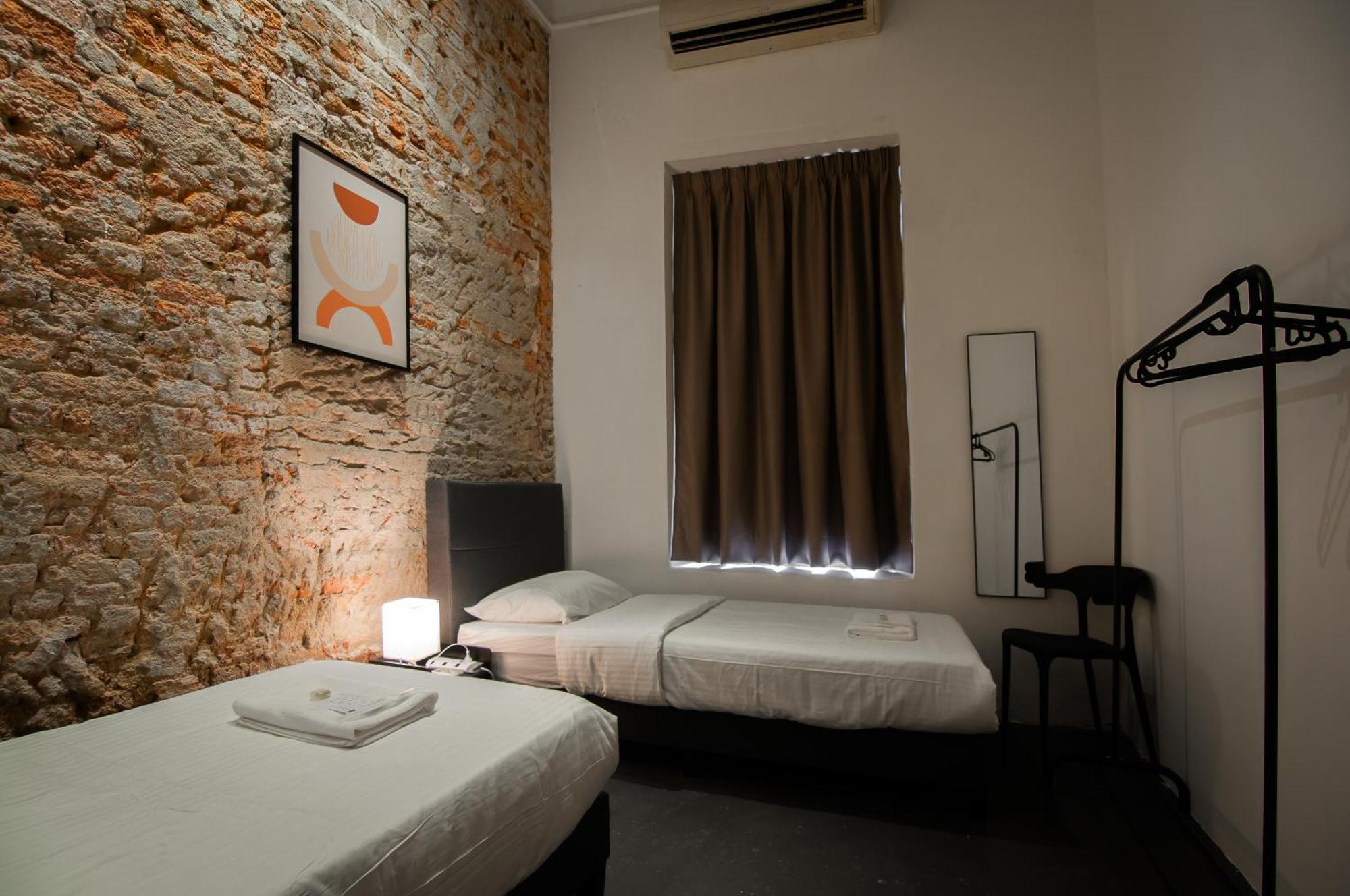Отель Aayu Melayu George Town Penang Экстерьер фото
