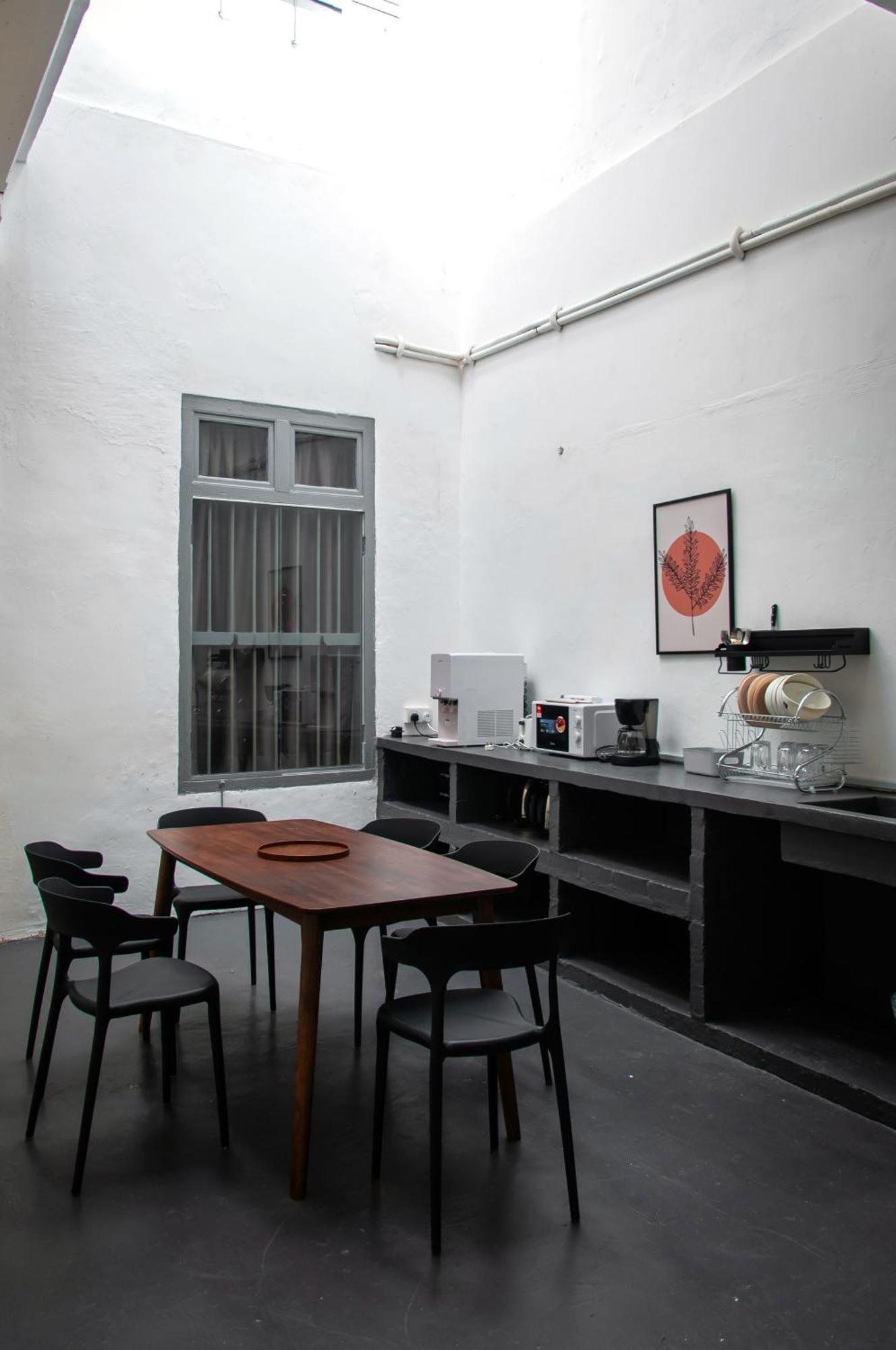 Отель Aayu Melayu George Town Penang Экстерьер фото